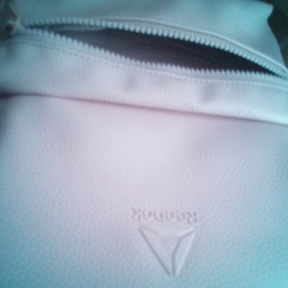 Pink Reebok mini backpack - Picture 3 of 4